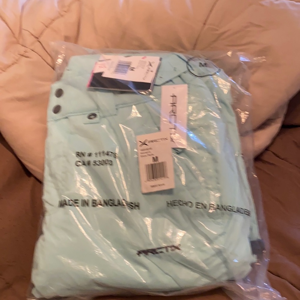 Women’s ski pants brand new tags on still in bag